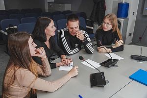 Профком АПЗ провел квиз, приуроченный к 90-летию Профавиа