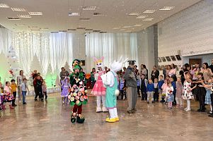 Новогодние мероприятия для детей приборостроителей