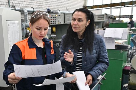 Заводской конкурс "Золотые руки"