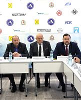 В АПК состоялось заседание партнерского совета под председательством генерального директора АПЗ Андрея Капустина