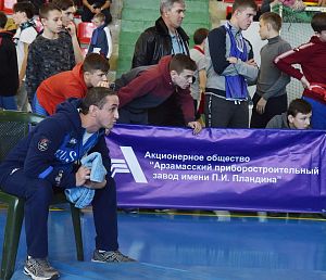XI Международный юношеский турнир по вольной борьбе на призы АПЗ памяти мастера спорта СССР В.Голышева и Заслуженного тренера РСФСР А.Шалагина