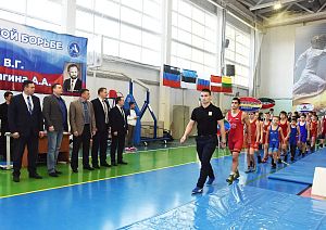 XI Международный юношеский турнир по вольной борьбе на призы АПЗ памяти мастера спорта СССР В.Голышева и Заслуженного тренера РСФСР А.Шалагина