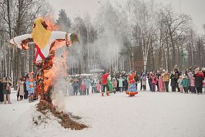 Более 500 приборостроителей и членов их семей приняли участие в Масленичных гуляниях