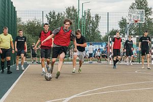 На городском семейно-спортивном фестивале "Мяч" активисты МС организовали турнир по настольным играм