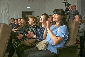 Концерт в Арзамасском музколледже - подарок заводчанам к праздникам от профкома