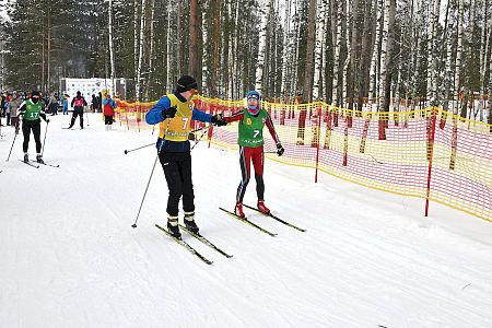 Лыжная эстафета - первый этап XI спартакиады АПЗ, посвященной 80-летию Великой Победы