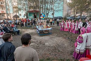 Заводской многоэтажке по улице Парковой, д.3 - 40 лет