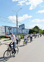 Команда МС возглавила колонну на городском велопробеге