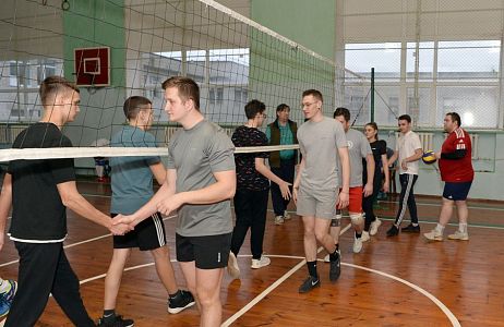 Товарищеская встреча по волейболу студентов АПК с командой Молодежного совета АПЗ