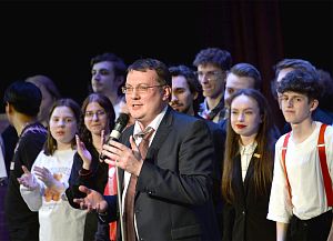 Фестиваль КВН «Кубок городов», организованный Молодежным советом АПЗ