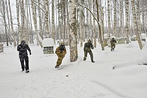 Молодежный совет провел первый зимний турнир по пейнтболу среди заводчан