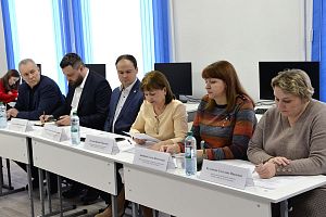 В АПК состоялось заседание партнерского совета под председательством генерального директора АПЗ Андрея Капустина