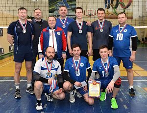 АПЗ организовал игры по волейболу среди непрофессиональных мужских команд Арзамаса