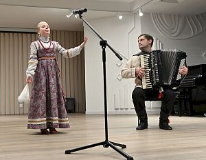 Концерт в Арзамасском музколледже - подарок заводчанам к праздникам от профкома
