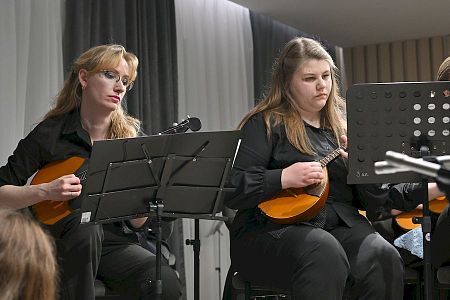 Концерт в Арзамасском музколледже - подарок заводчанам к праздникам от профкома