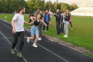 Зрелищно и эмоционально прошла легкоатлетическая эстафета в рамках спартакиады АПЗ