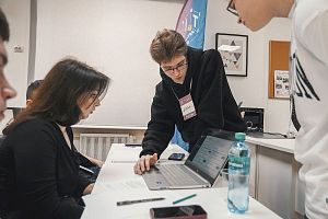 АПЗ организовал II Межрегиональный IT-фестиваль "IT-пати" для детей