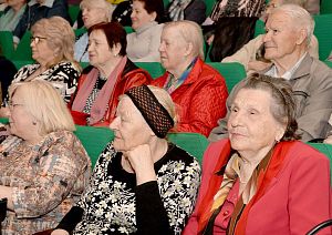 Отчетный концерт хора ветеранов завода «Легенда»